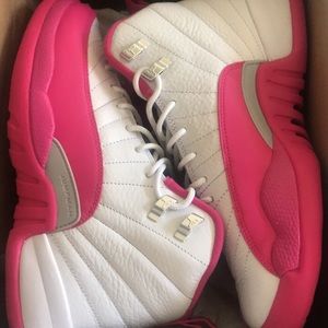 Pink&White Jordan’s